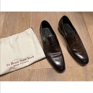 To boot dark brown shoes